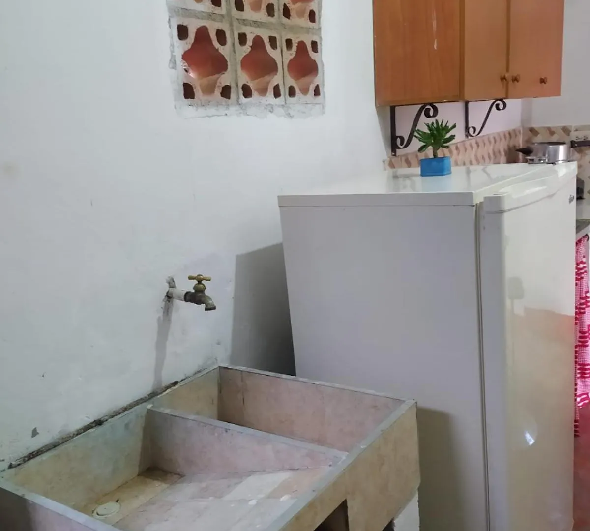 מדיין Pequena Casa En Finca Cafetera